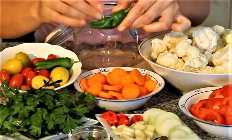 20 летних салатов, вкуснее которых вы еще не готовили