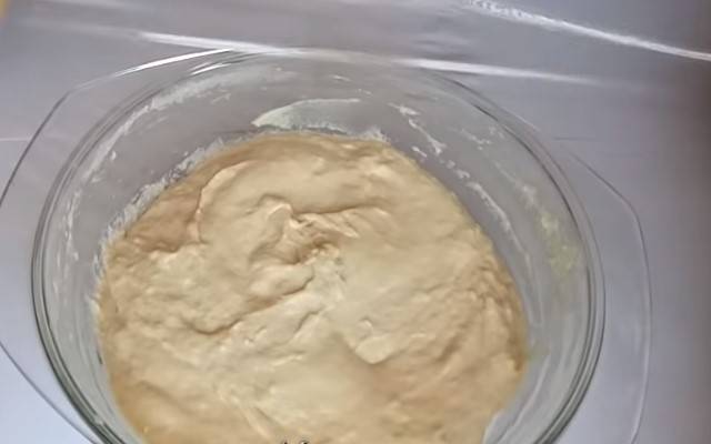 Дрожжевое тесто для пирожков, пирогов, булочек