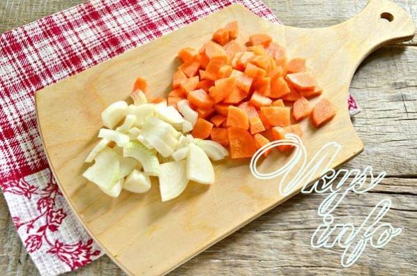 Рулетики из баклажанов с сыром и чесноком