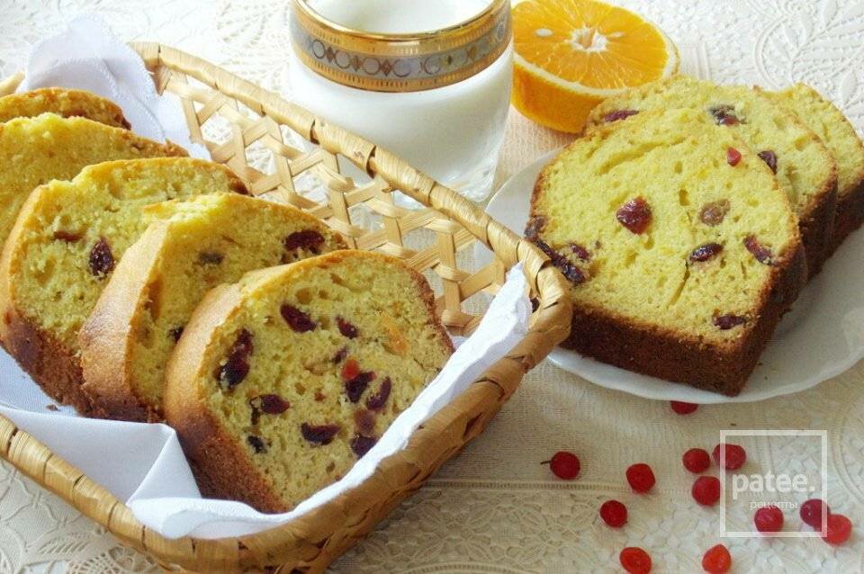 Кекс с клюквой