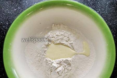 Пирожки с яйцом и луком