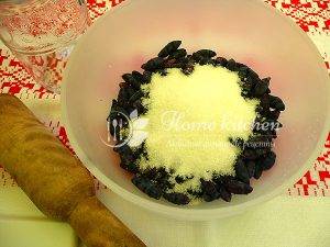 Вкуснейшее варенье из жимолости