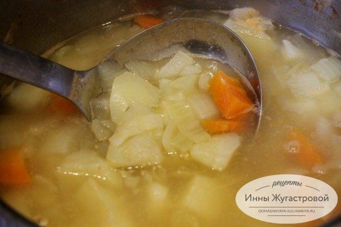 Сырный суп с креветками и крабовыми палочками