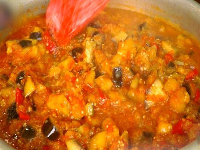 Башенки из баклажанов с помидорами и сыром