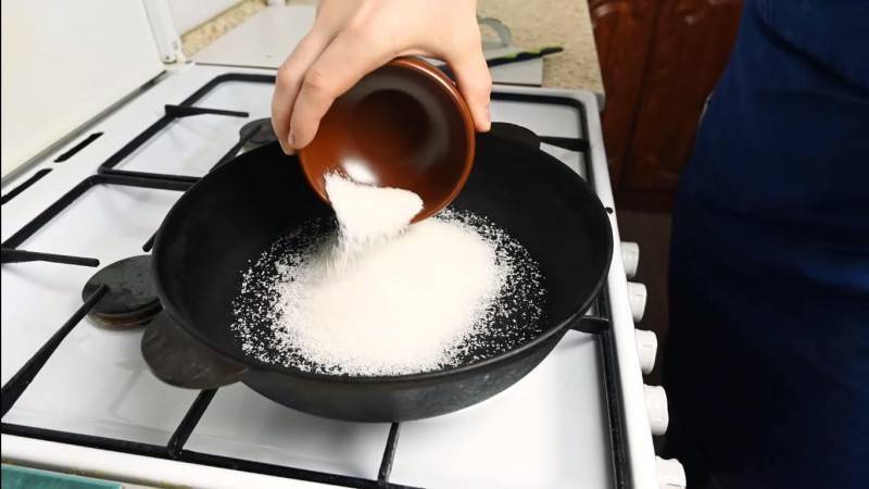 Карамельный соус для любителей сладостей