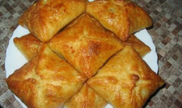 Выпечка из слоеного теста на скорую руку
