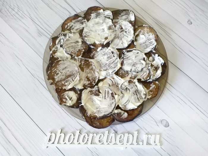 Баклажаны в духовке с помидорами и сыром