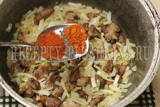 Жаркое по-домашнему из свинины и картофеля: 9 популярных рецептов