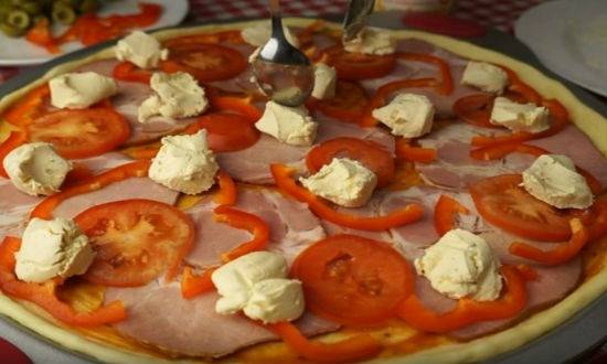 Пицца как в пиццерии в домашних условиях: самые вкусные и простые рецепты домашней пиццы и теста для нее с пошаговым описанием, фото и видео