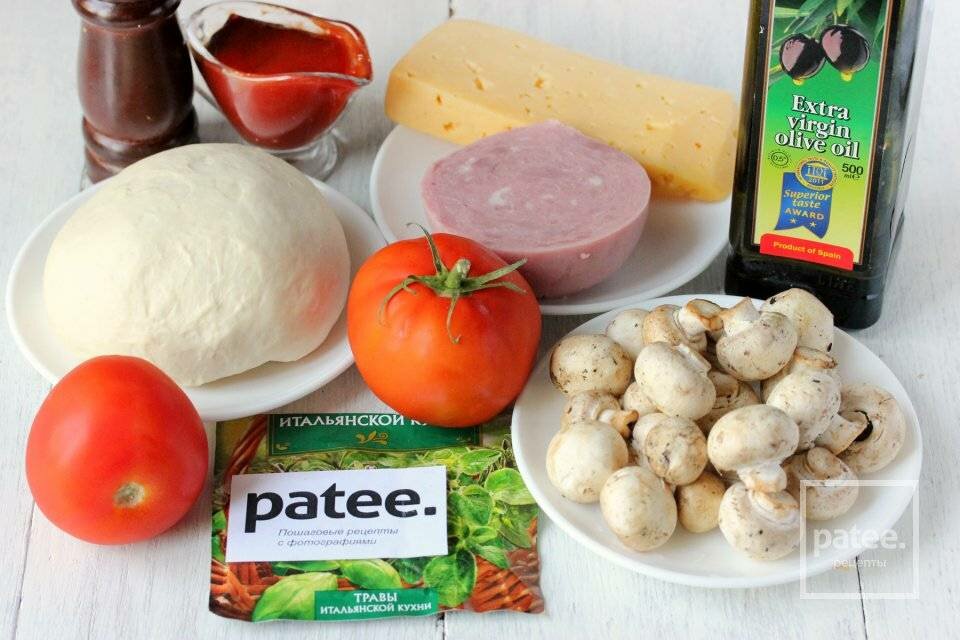 Домашняя пицца с грибами