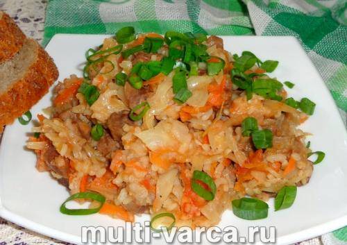 Традиционный бигус из свежей капусты