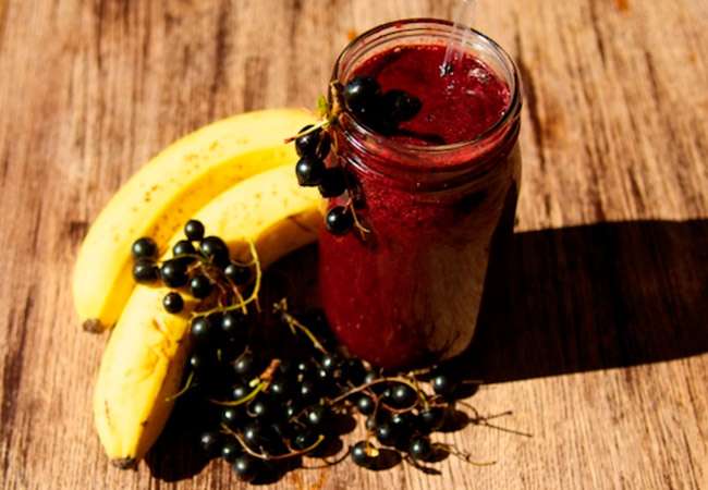 Рецепты смузи со смородиной, или как приготовить вкусный и полезный десерт
