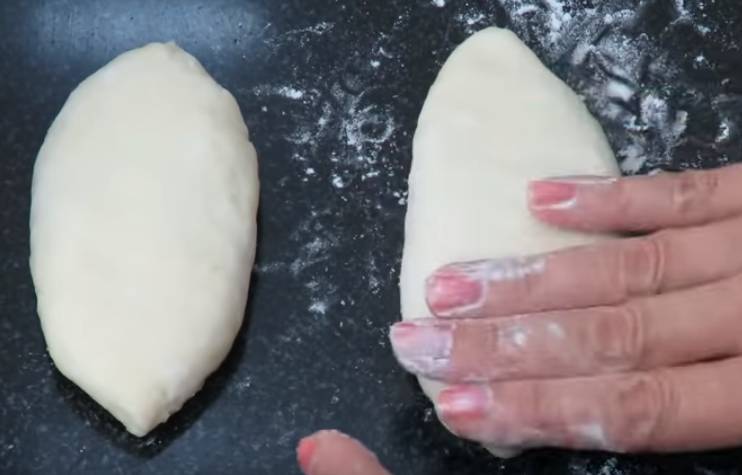 Пирожки с яйцом и луком