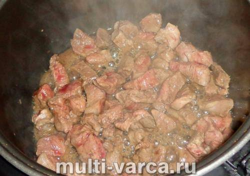 Традиционный бигус из свежей капусты