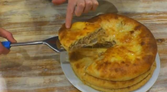 Пирог с сыром: простой, заливной, дрожжевой, в духовке и на сковороде