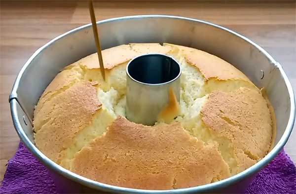 Апельсиновый кекс с сушеной клюквой