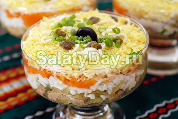 Вкусные слоеные салаты к празднику и на каждый день