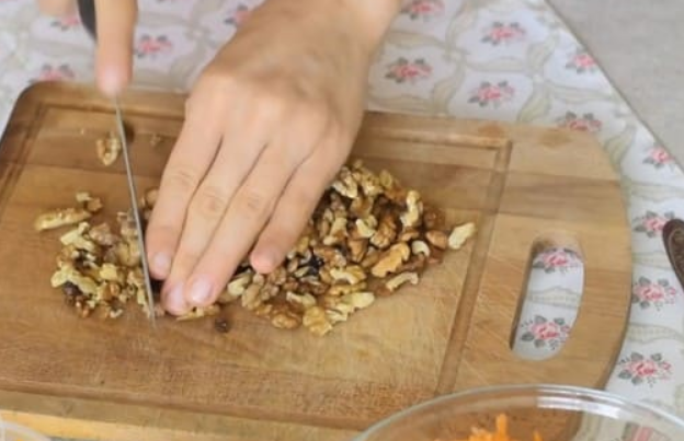 Топ-8 самых простых и вкусных рецептов морковного торта с фото иллюстрациями