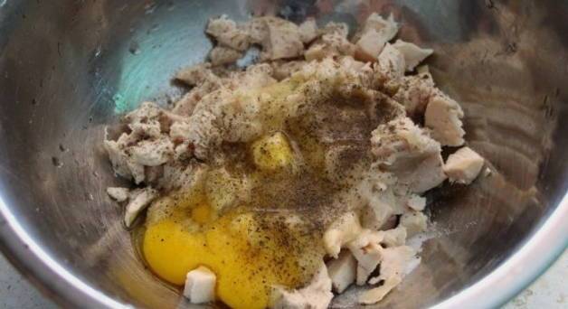 Киш с курицей, грибами и брокколи