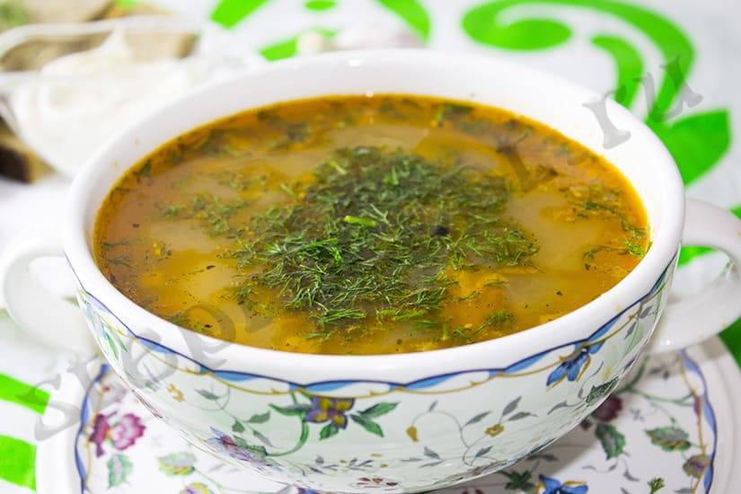 Пошаговый рецепт приготовления рассольника с рисом и солеными огурцами