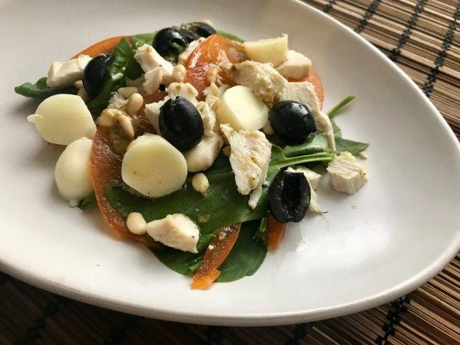 Салат «изумрудный браслет» с курицей и киви: рецепты, советы по приготовлению и оформлению