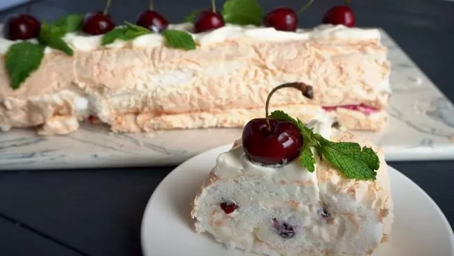 Такие разные и вкусные пироги с замороженной малиной