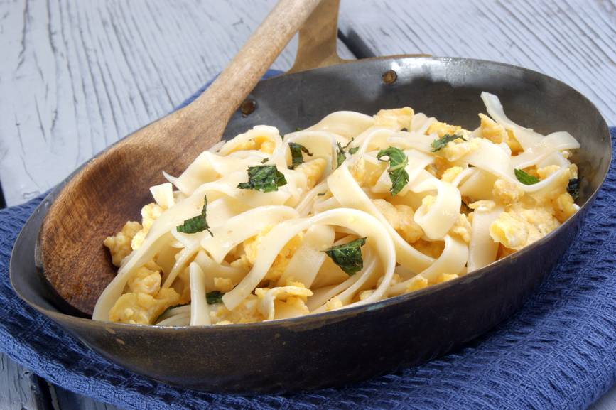 Запеканка из макарон с яйцами: 5 рецептов