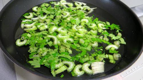 Как приготовить курицу с арахисом