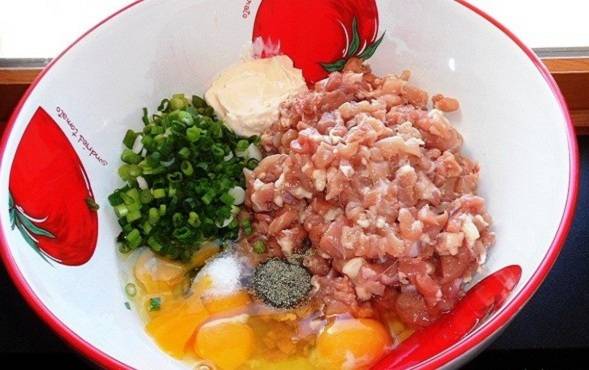 Рубленные куриные котлеты