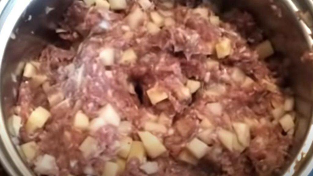 Готовим картофельный пирог с фаршем
