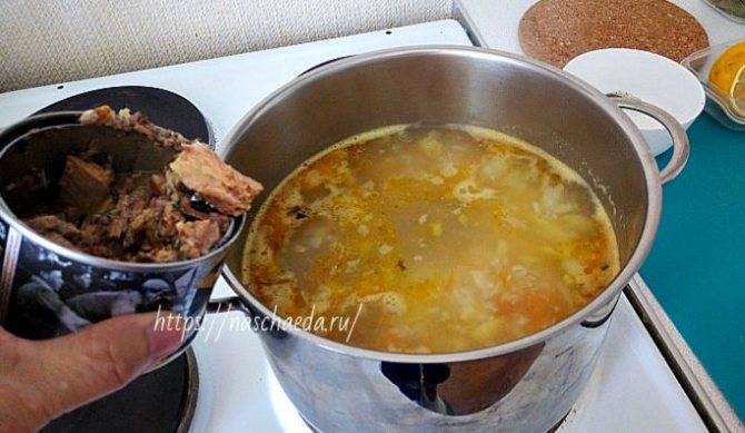 Рыбный суп из сайры - классический рецепт с пошаговыми фото