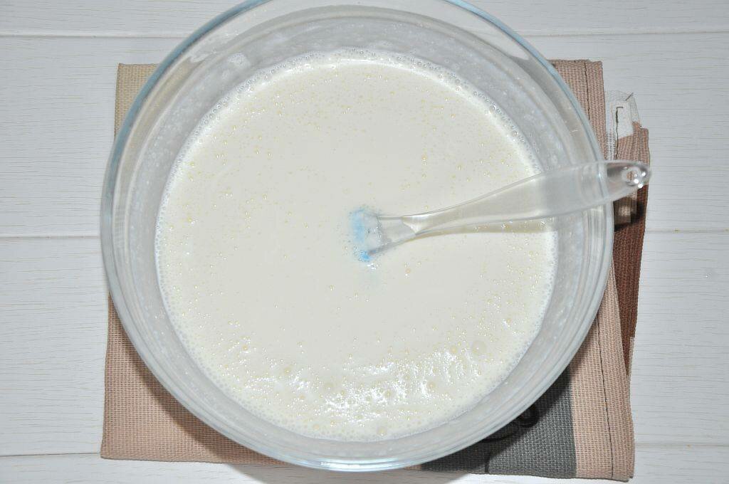 Приготовление творожного чизкейка с вишней с выпечкой и без