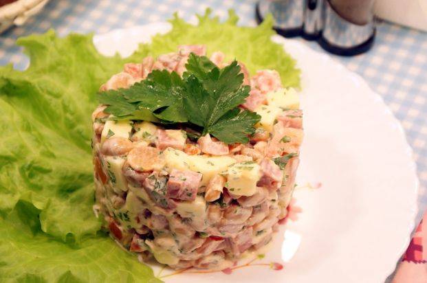 Салат обжорка классический