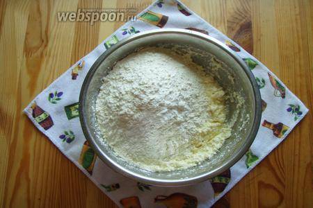 Пирожное школьное (глазированная песочная полоска с повидлом)
