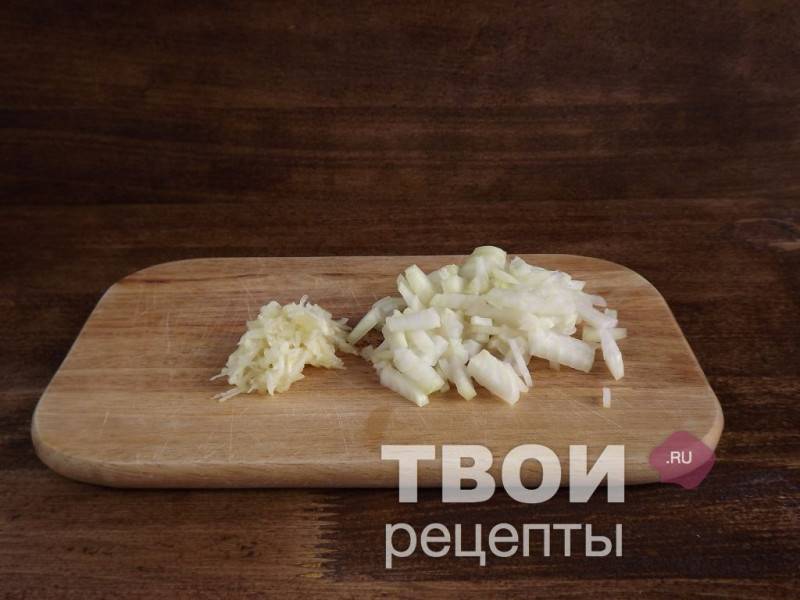 Баклажаны в духовке с помидорами и сыром