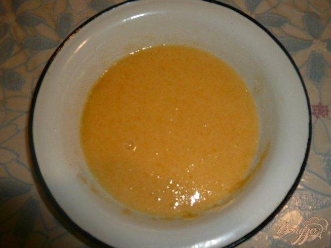 Пирог «шарлотка» с яблоками и бананом