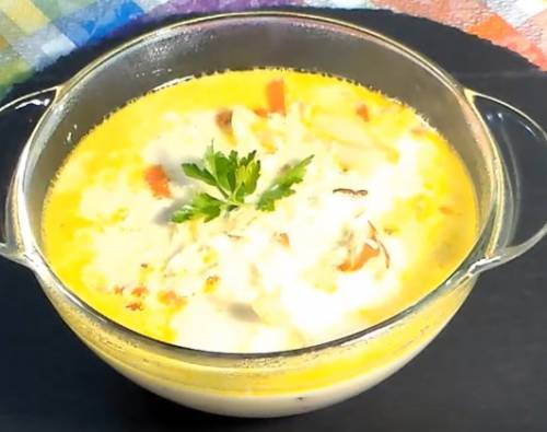 Вкусный сырный суп из плавленых сырков и курицы