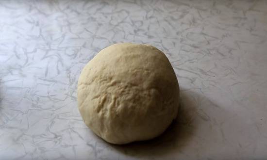 Пошаговый рецепт пирога из слоеного теста с мясом