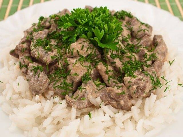 Печень по-строгановски по классическим рецептам