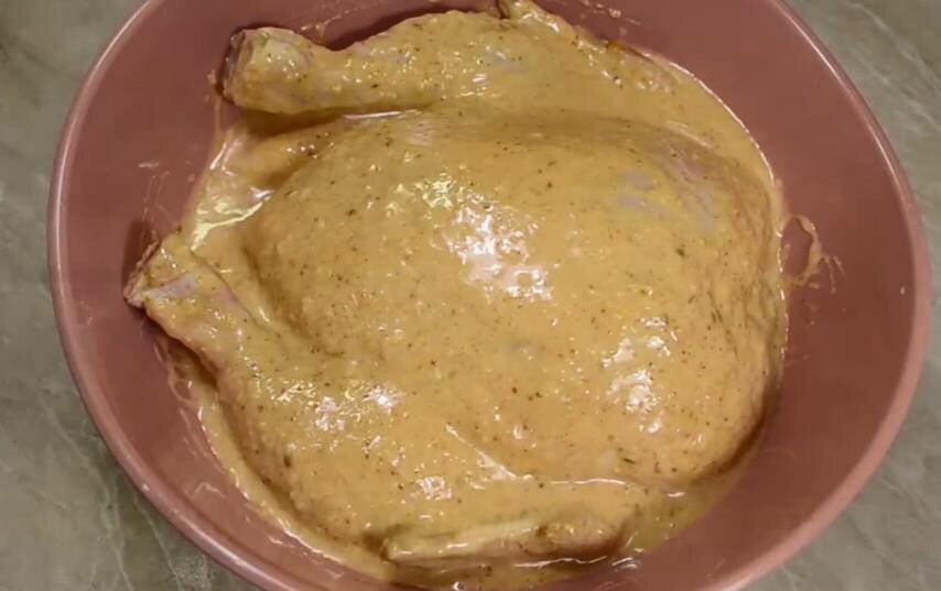 Курица в духовке целиком