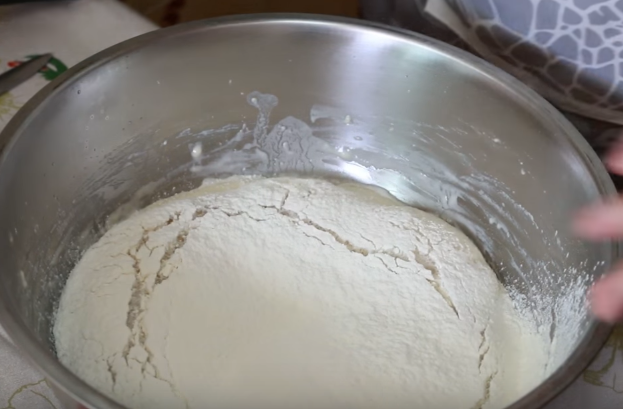 Пицца как в пиццерии в домашних условиях: самые вкусные и простые рецепты домашней пиццы и теста для нее с пошаговым описанием, фото и видео