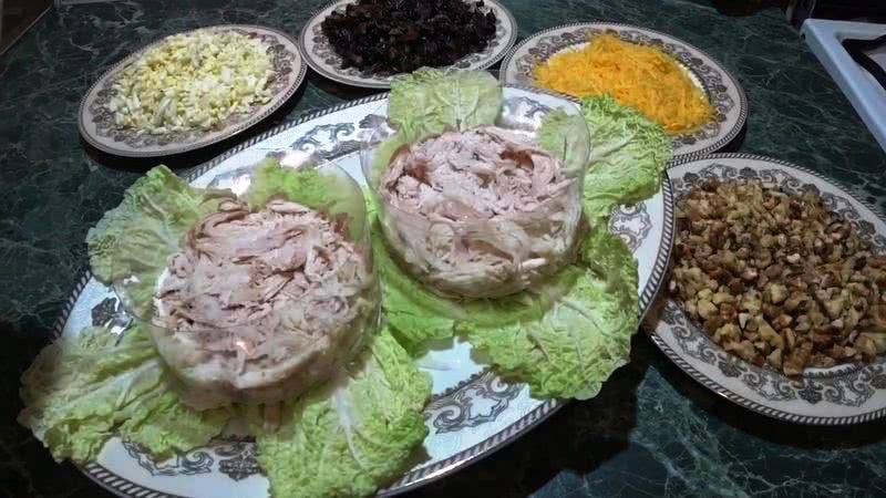Вкусные салаты с грибами. 7 простых и подробных рецептов на день рождения и новый год