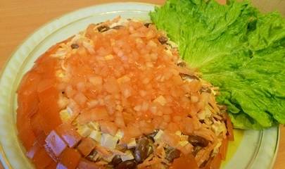 Салат “клубничка”