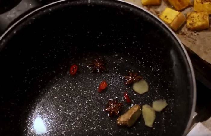 Сырный суп с креветками и крабовыми палочками