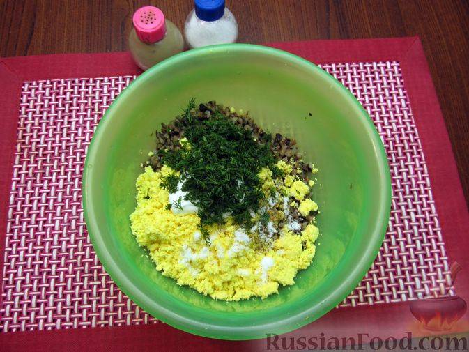 Как фаршировать яйца грибами: 9 простых рецептов
