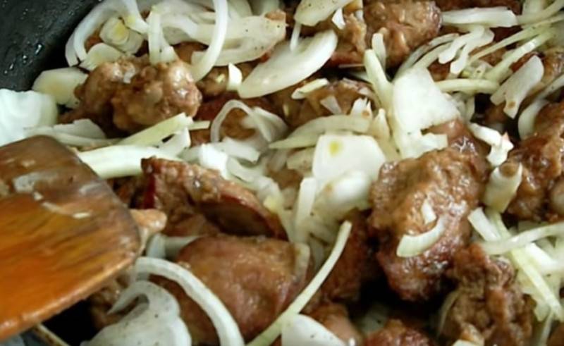 Куриные сердечки с картошкой