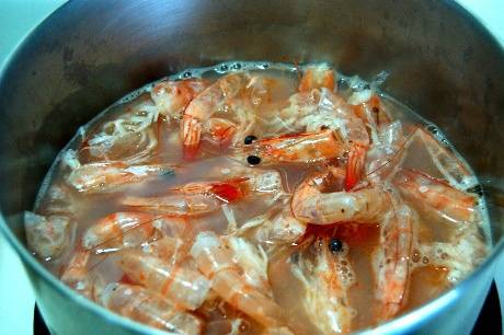 Вкуснейшие салаты с креветками и ананасом
