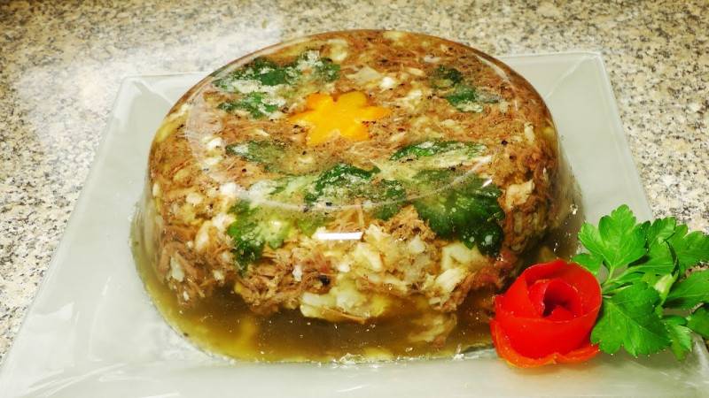 Холодец из свинины на праздничный стол