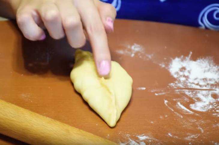 Печем булочки с корицей из вкусного дрожжевого теста