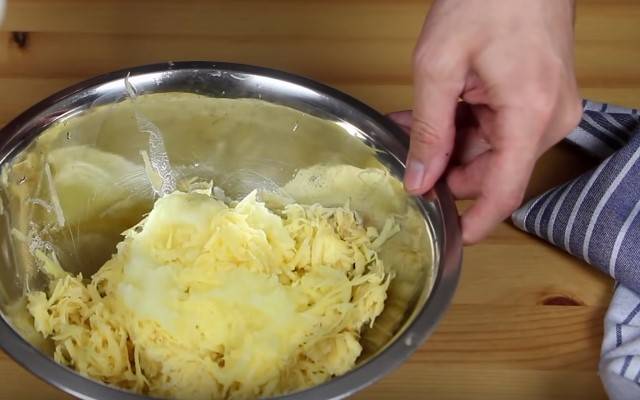 Картофельные драники с грибами